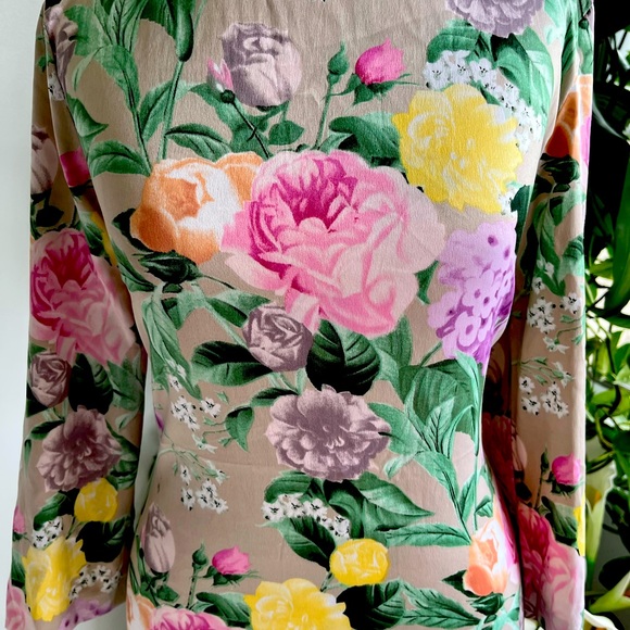 Dress 👗 - Picture 3 of 4